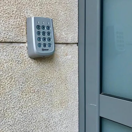 Valencia Apartment *